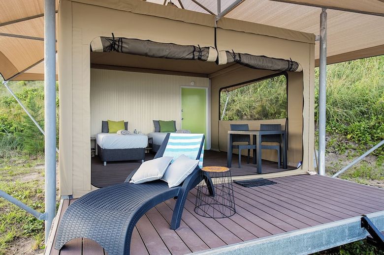 Posada Bremer Island Banubanu Beach Retreat