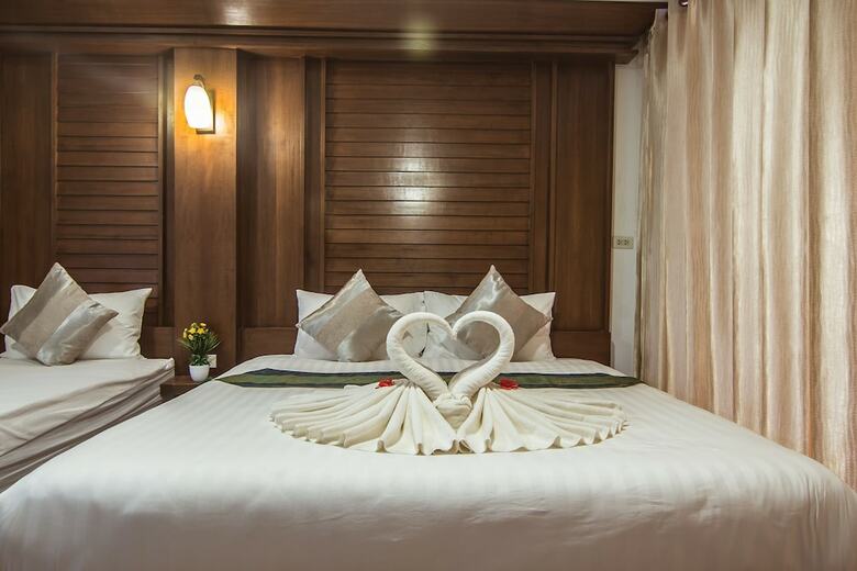 Hotel Lanta Nice Beach House