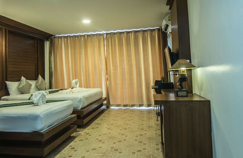 Hotel Lanta Nice Beach House