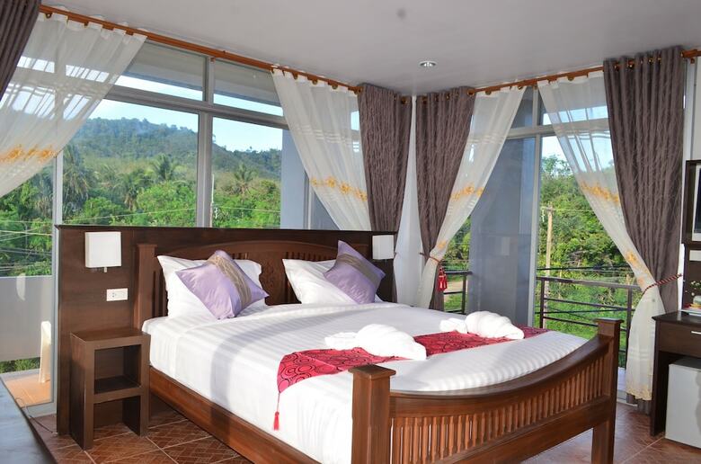 Hotel Lanta Nice Beach House