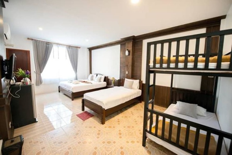 Hotel Lanta Nice Beach House