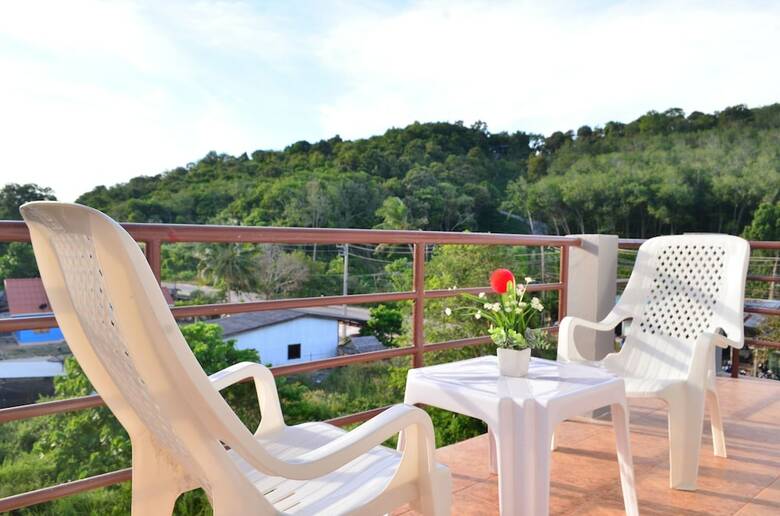 Hotel Lanta Nice Beach House