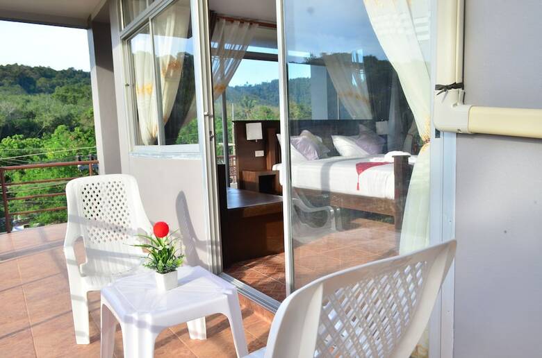 Hotel Lanta Nice Beach House