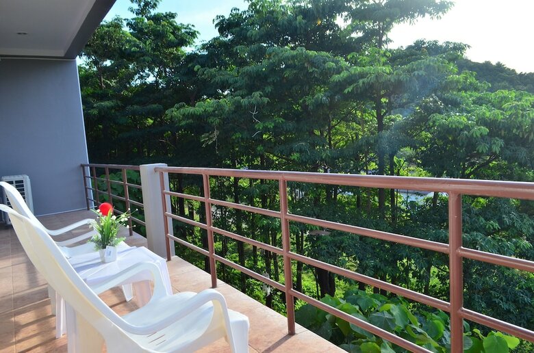 Hotel Lanta Nice Beach House