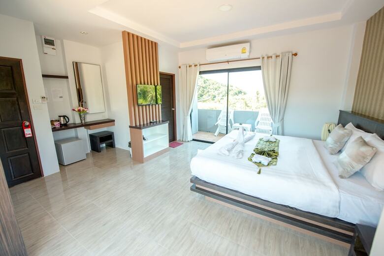 Hotel Lanta Nice Beach House