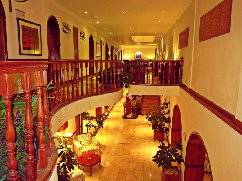 Sovereign Hotel