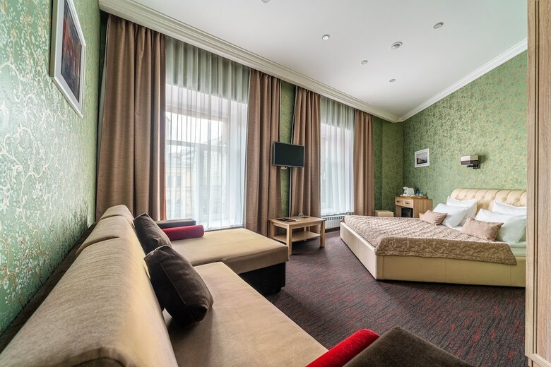 Kravt Hotel