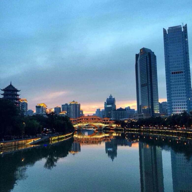 H-hotel Riverside Chengdu