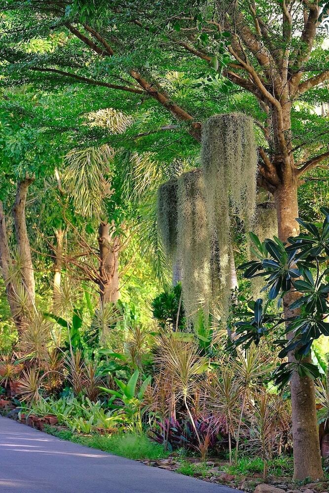 Hotel Muaan Resort