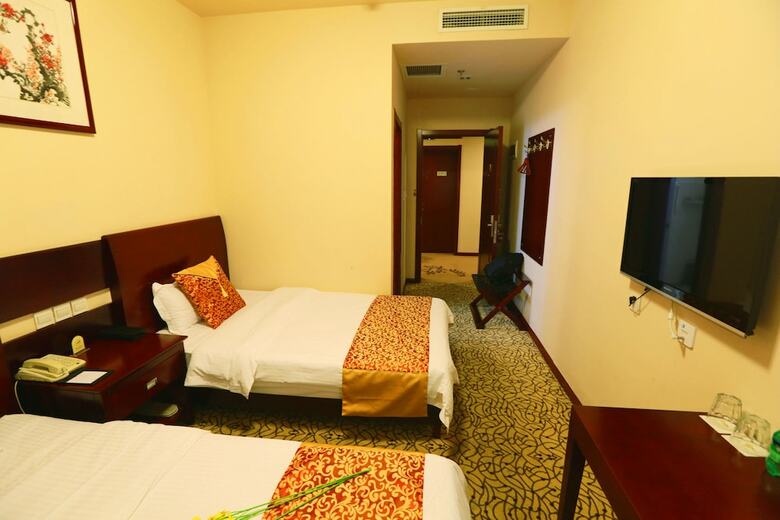 Central Business Hotel