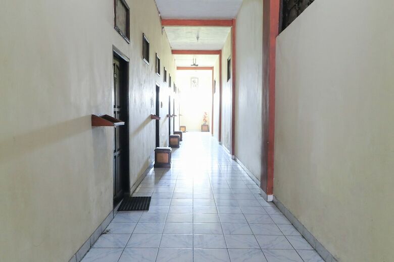 Erysa Hotel