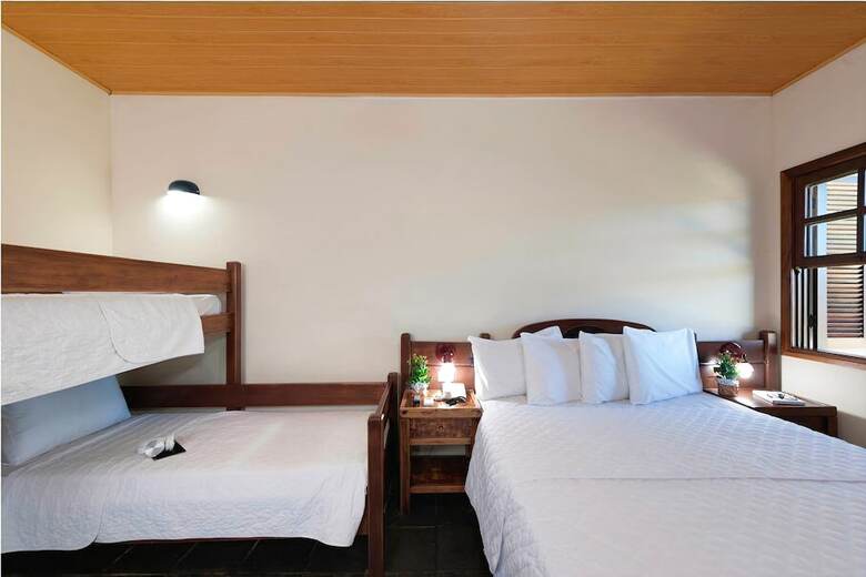 Flamboyant Hotel & Convention