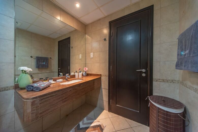 Apartamento Higuests Vacation Homes - Royal Oceanic