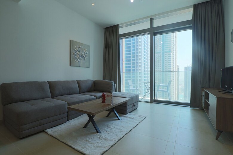 Apartamento Oyo Home 258 1bhk Marina Gate 2