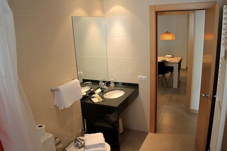 Apartamentos Vitivola Prat Condal 4-6 4t 2a