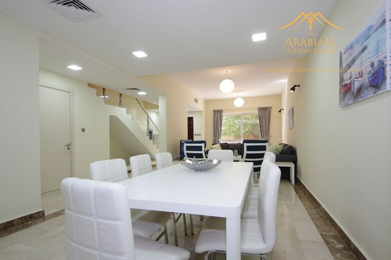 New Arabian Holiday Homes Jvc Villa