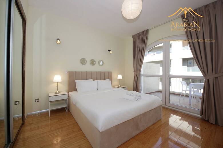 New Arabian Holiday Homes Jvc Villa