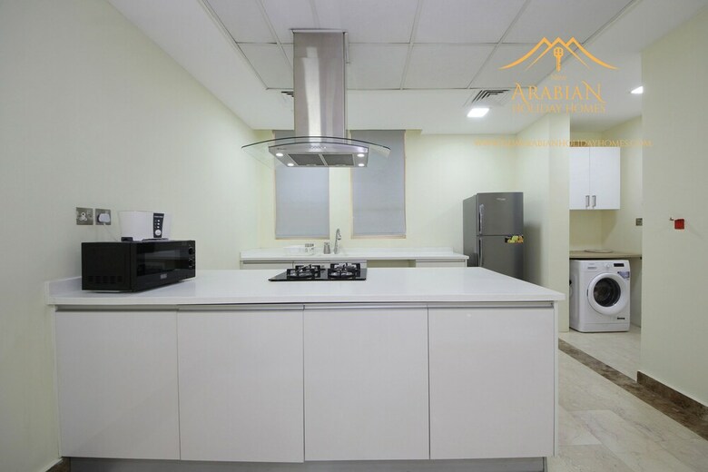 New Arabian Holiday Homes Jvc Villa