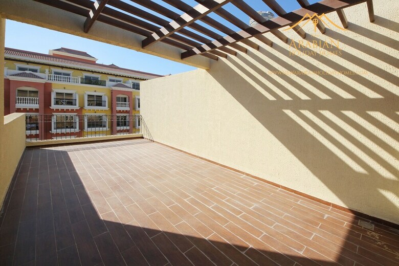 New Arabian Holiday Homes Jvc Villa