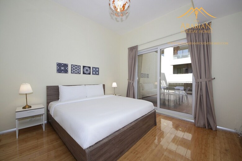 New Arabian Holiday Homes Jvc Villa