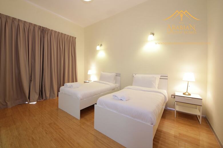 New Arabian Holiday Homes Jvc Villa