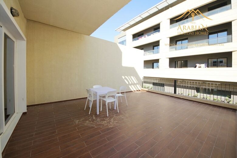New Arabian Holiday Homes Jvc Villa