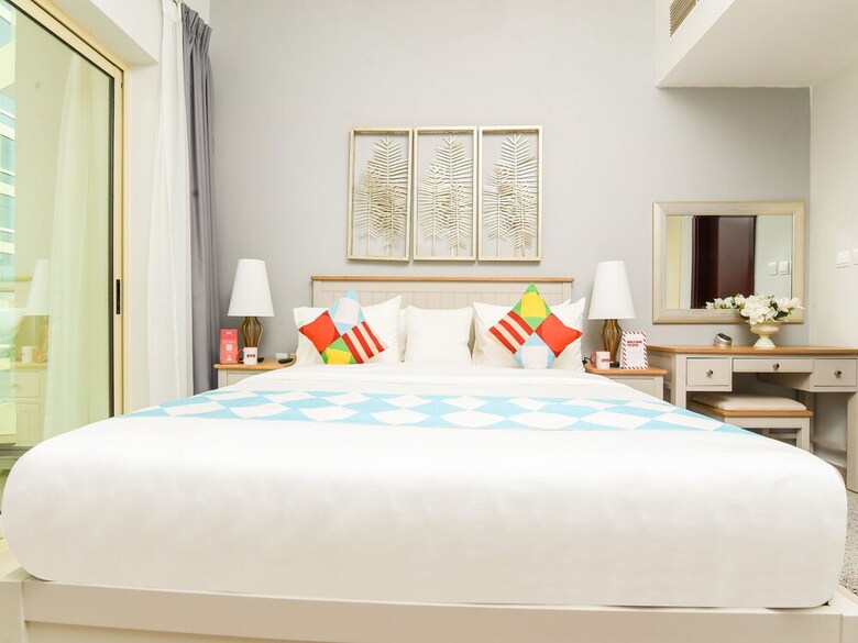 Apartamento Oyo 242 Home Marina Suites 2 Br