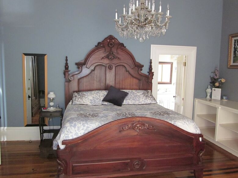 Bed & Breakfast Baer House Inn
