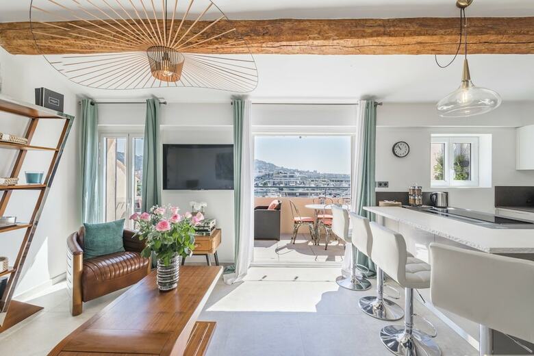 Apartamento Quai St Pierre ? Superbe 3 Pi�ces Duplex Etage �lev�