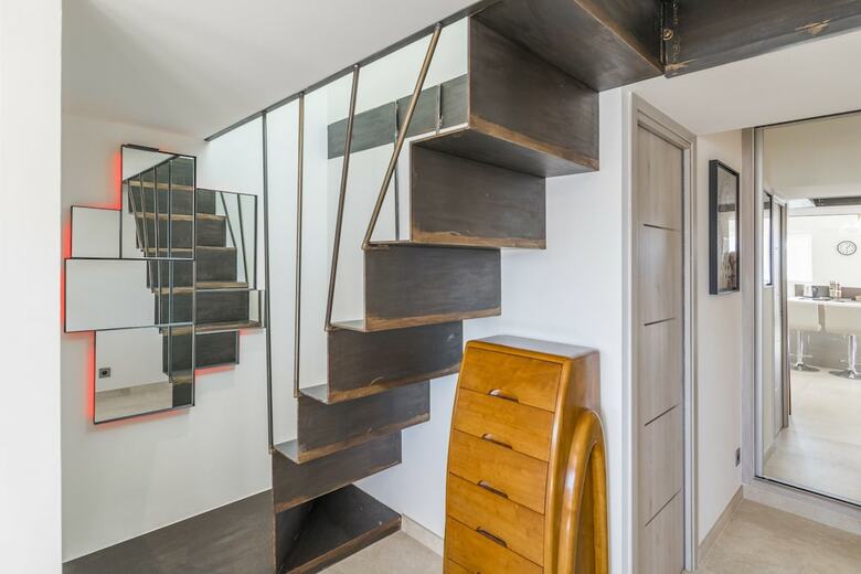 Apartamento Quai St Pierre ? Superbe 3 Pi�ces Duplex Etage �lev�