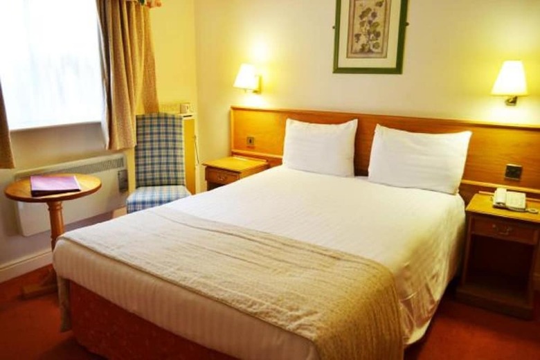 The Olde Barn, Sure Hotel Collection By Best Western