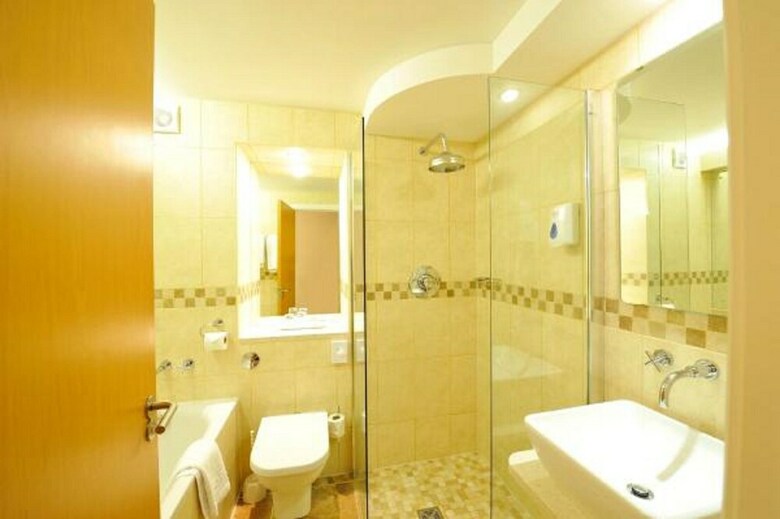 The Olde Barn, Sure Hotel Collection By Best Western