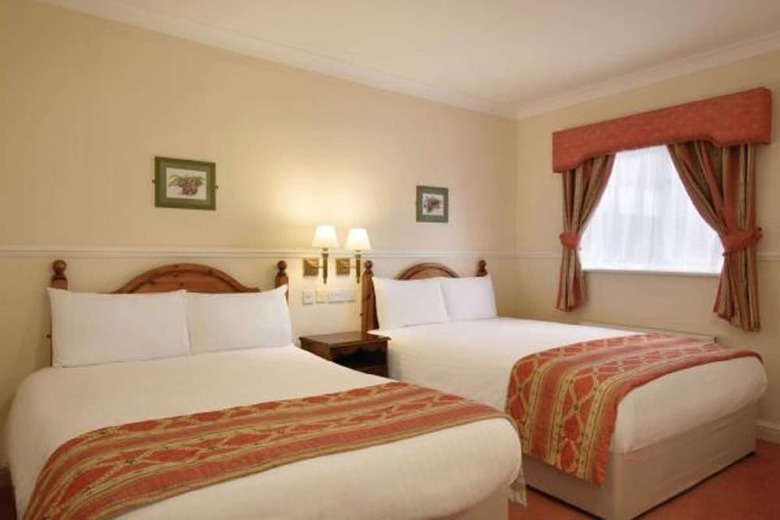 The Olde Barn, Sure Hotel Collection By Best Western