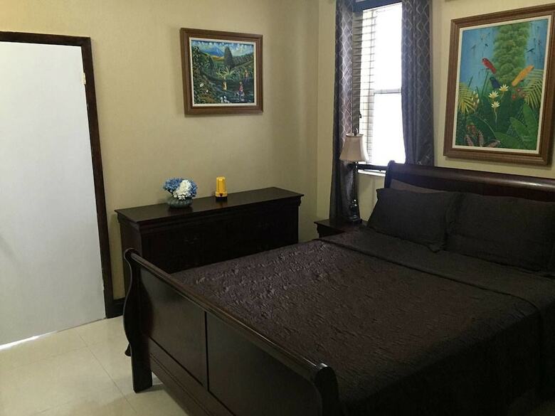 Apartamentos Brownstone Marlin Drive