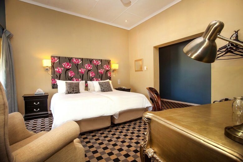 Karoo Art Hotel