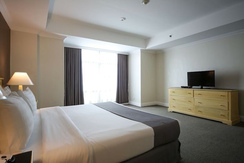 Hotel Infinity Tower Suites