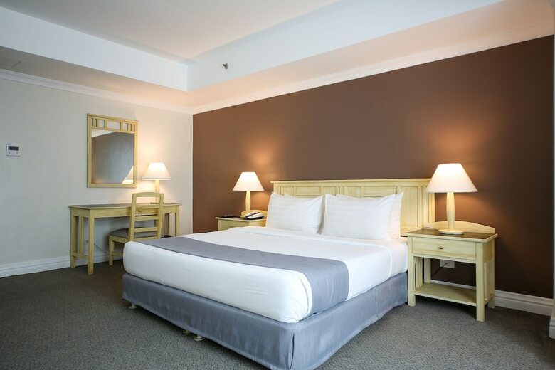 Hotel Infinity Tower Suites