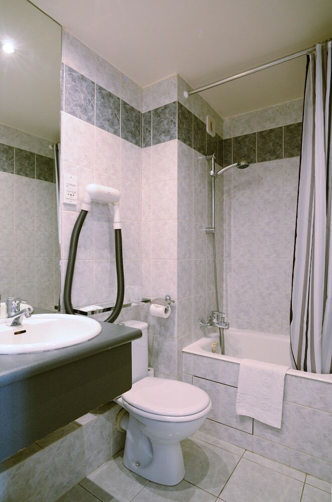 Hotel H�tel Pierre Nicole