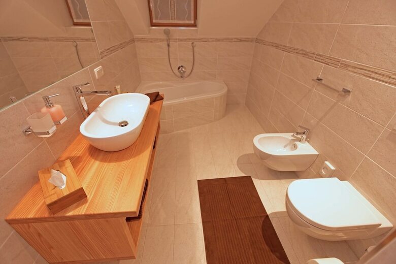 Bed & Breakfast Silentium Dolomites Chalet