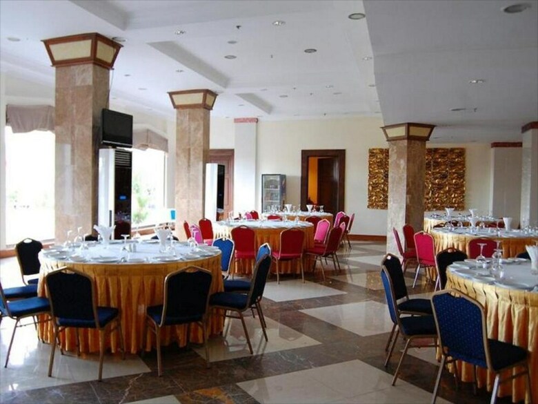 Zabu Thiri Hotel
