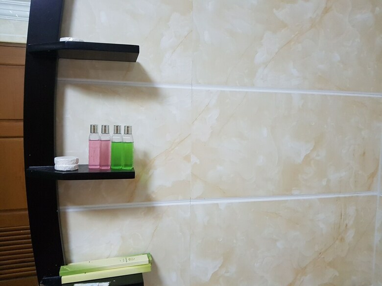 Zabu Thiri Hotel