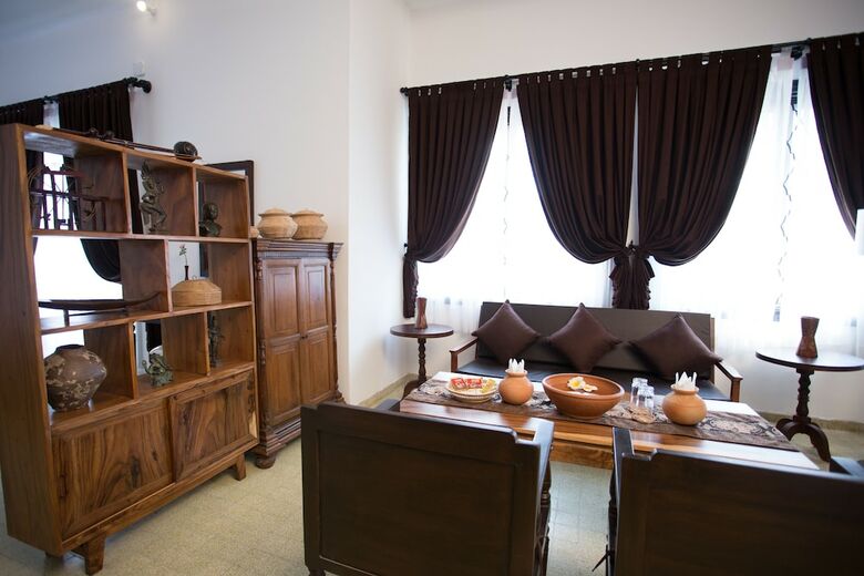 Prasats Boutique Hotel