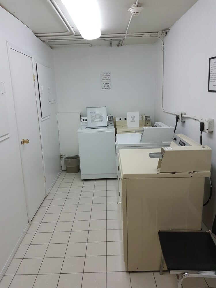 Motel Travelodge By Wyndham Red Deer