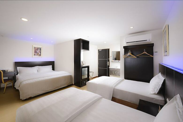 E-red Hotel Bayu Mutiara