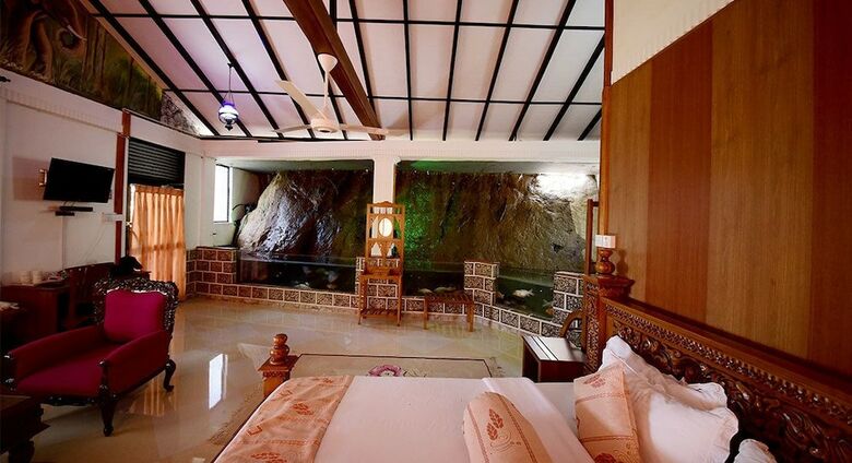 Hotel Ella Mount Heaven