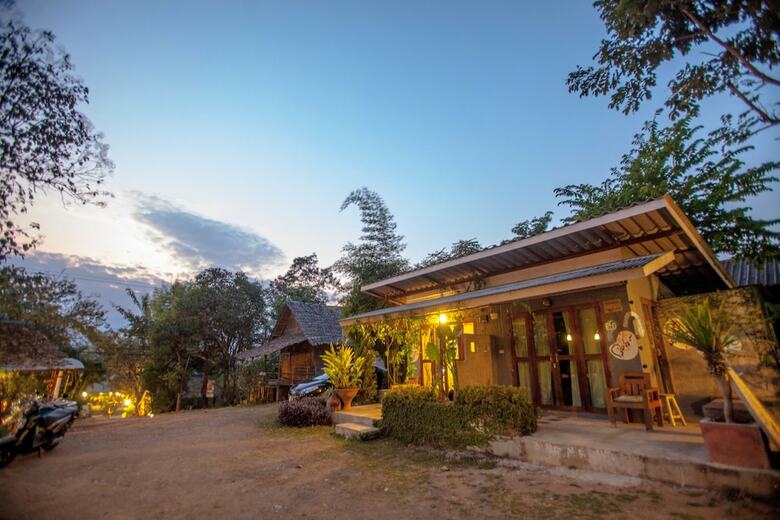 Hotel Baan Katisod
