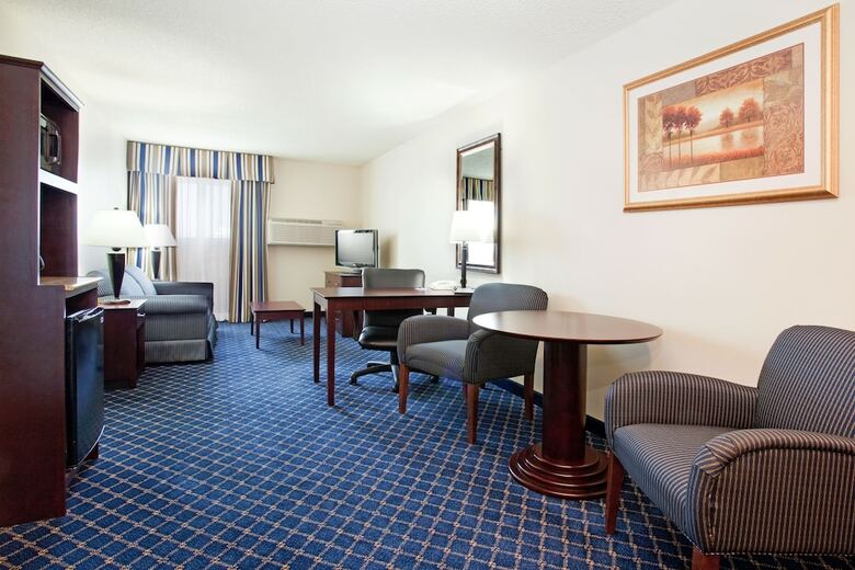 Holiday Inn Express Hotel & Suites Torrington