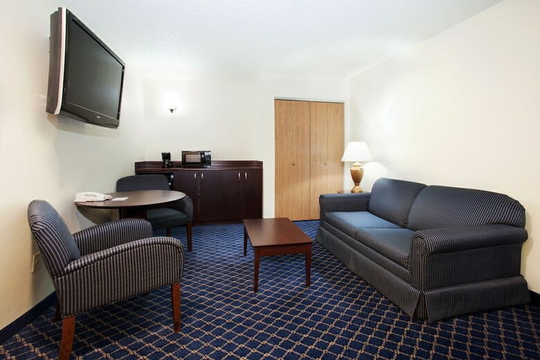 Holiday Inn Express Hotel & Suites Torrington