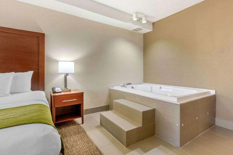 Hotel Comfort Inn Lenoir City