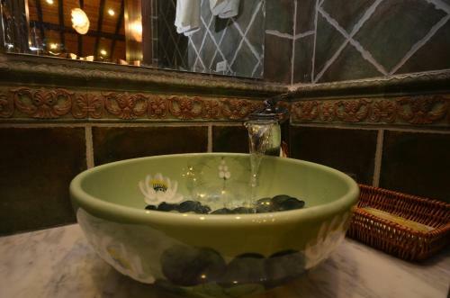 Hostal Wuzhen Jinhanghe Inn